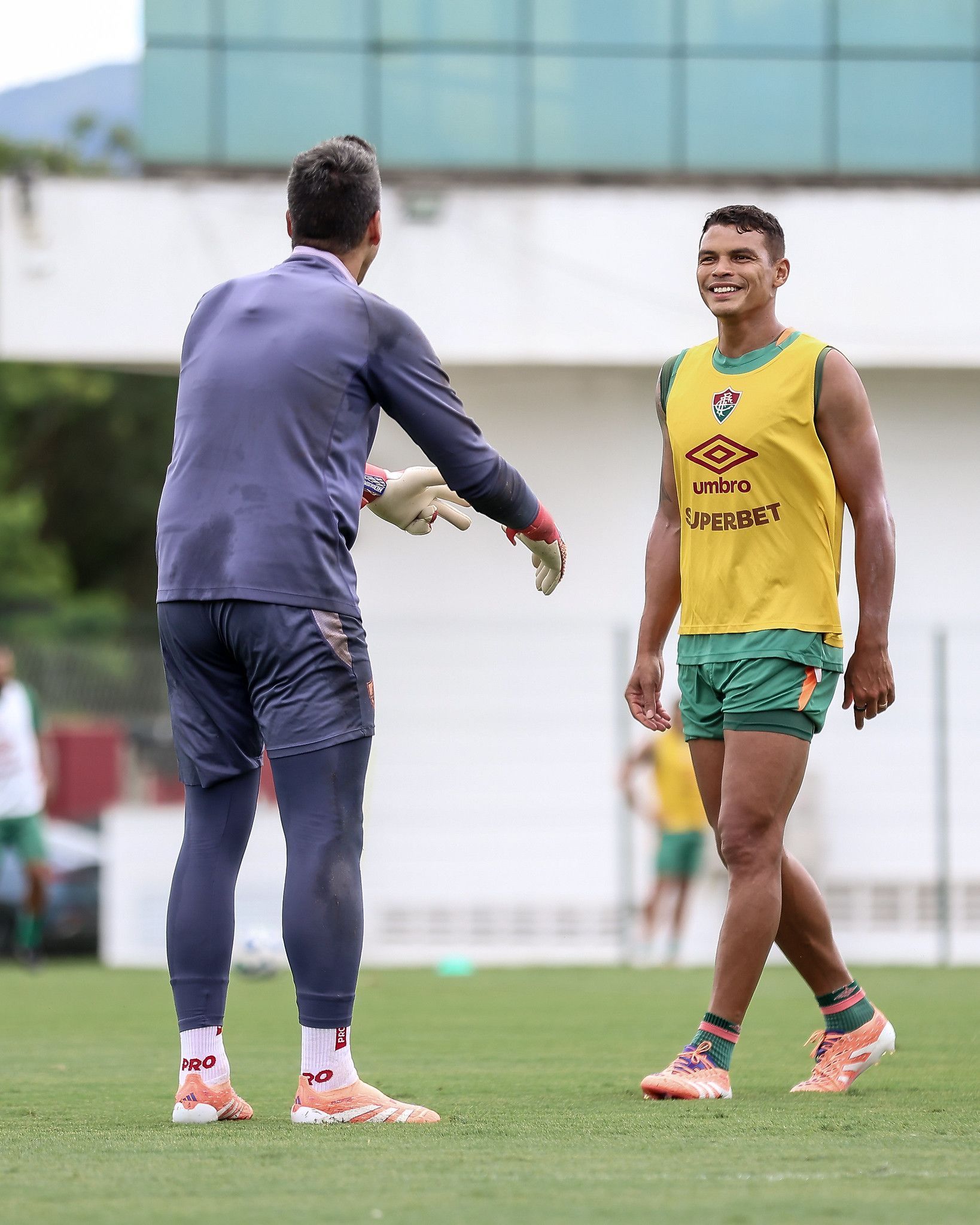 Milan avalia contratação de Thiago Silva, do Fluminense, diz jornal italiano