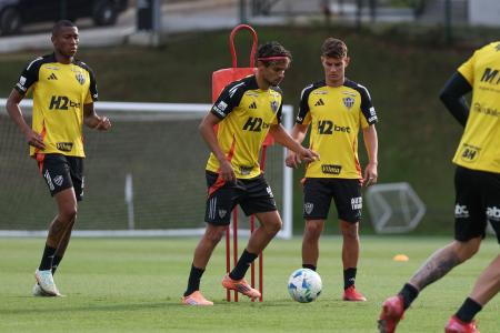 Jogadores treinam na Cidade do Galo, Centro de Treinamentos do Atlético