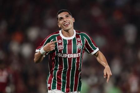 Serna marcou o gol do Fluminense em falha de Rossi e garantiu a vitória no clássico