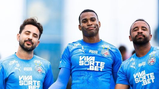 Everton Ribeiro, Jean Lucas e Caio Alexandre formam a trinca no meio de campo do Bahia