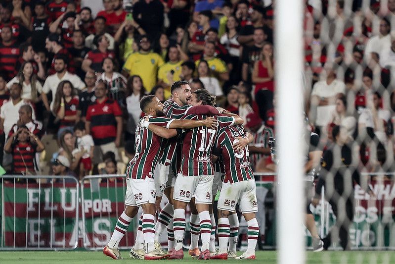 Vitória em clássico deixa Fluminense mais próximo do principal objetivo no Brasileiro