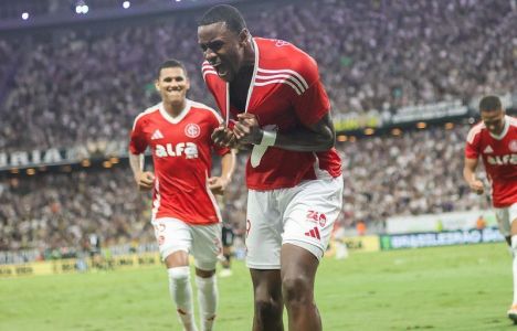 Ricardo Mathias, autor do gol que deu a vitória ao Inter contra o Ceará