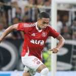 Inter perde jogadores importantes para duelo decisivo com Santos pelo Brasileiro