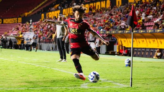 Meia Lucas Lima em ação pelo Sport em jogo do Campeonato Brasileiro de 2025