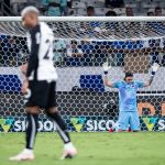 Rival do Cruzeiro na semifinal, Corinthians mira fim de jejum contra o Cássio