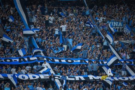 Torcida do Grêmio esgota ingressos para duelo com o Fluminense pelo Brasileirão