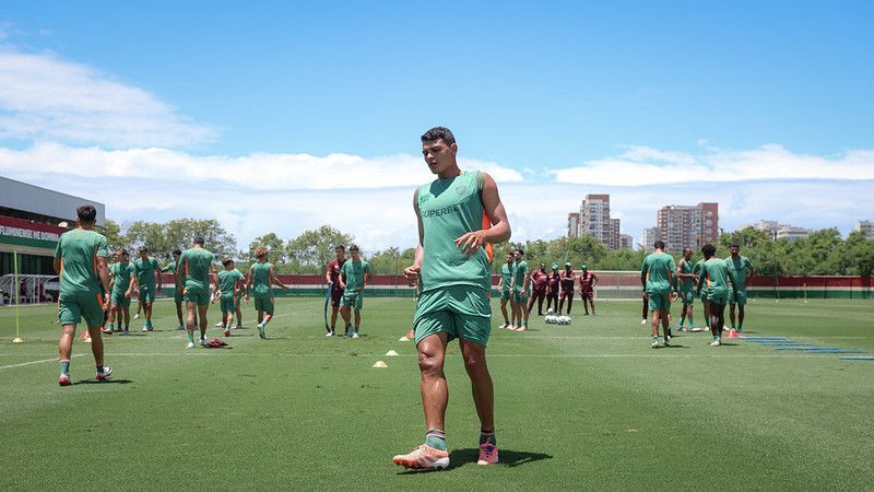 Escalação do Fluminense: Zubeldía contará com três retornos contra o São Paulo