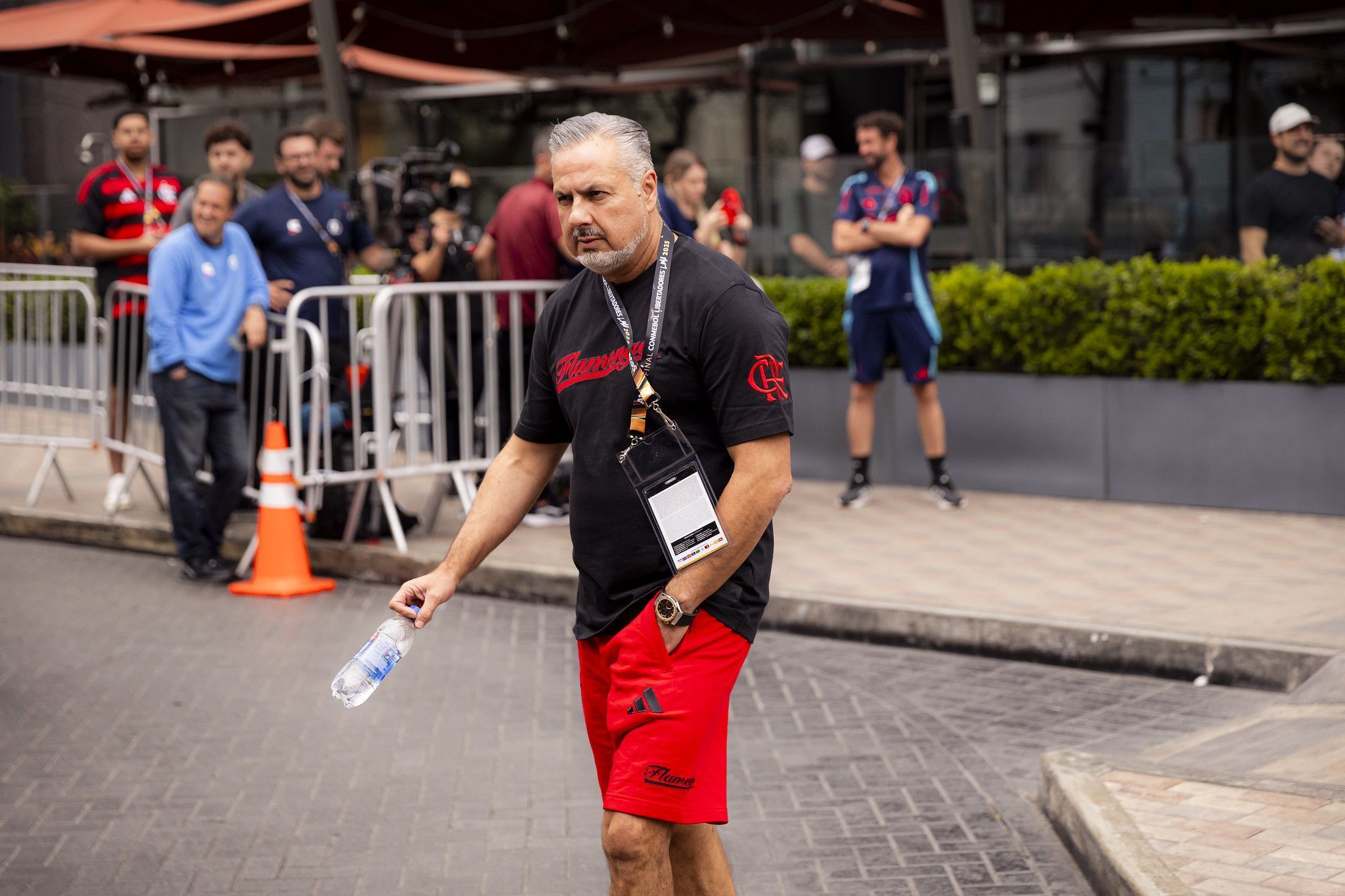 Diretor do Flamengo faz mistério sobre presença de titular na final da Libertadores