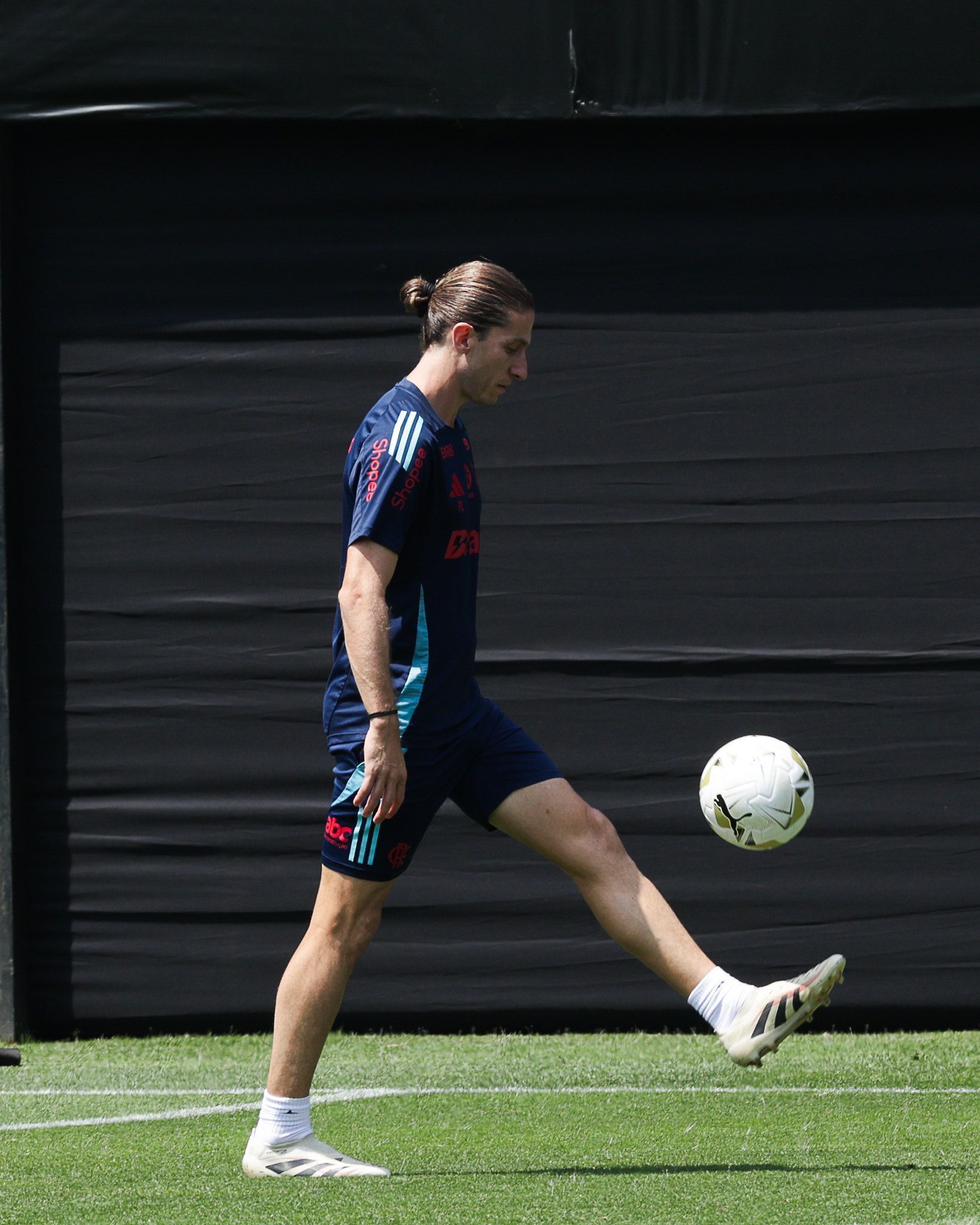 Escalação do Flamengo: Léo Ortiz é opção para Filipe Luís na final da Libertadores
