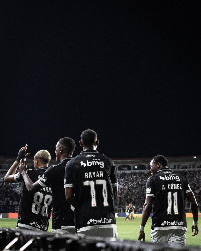 Vasco: Fernando Diniz terá time completo para receber o Mirassol no Brasileiro
