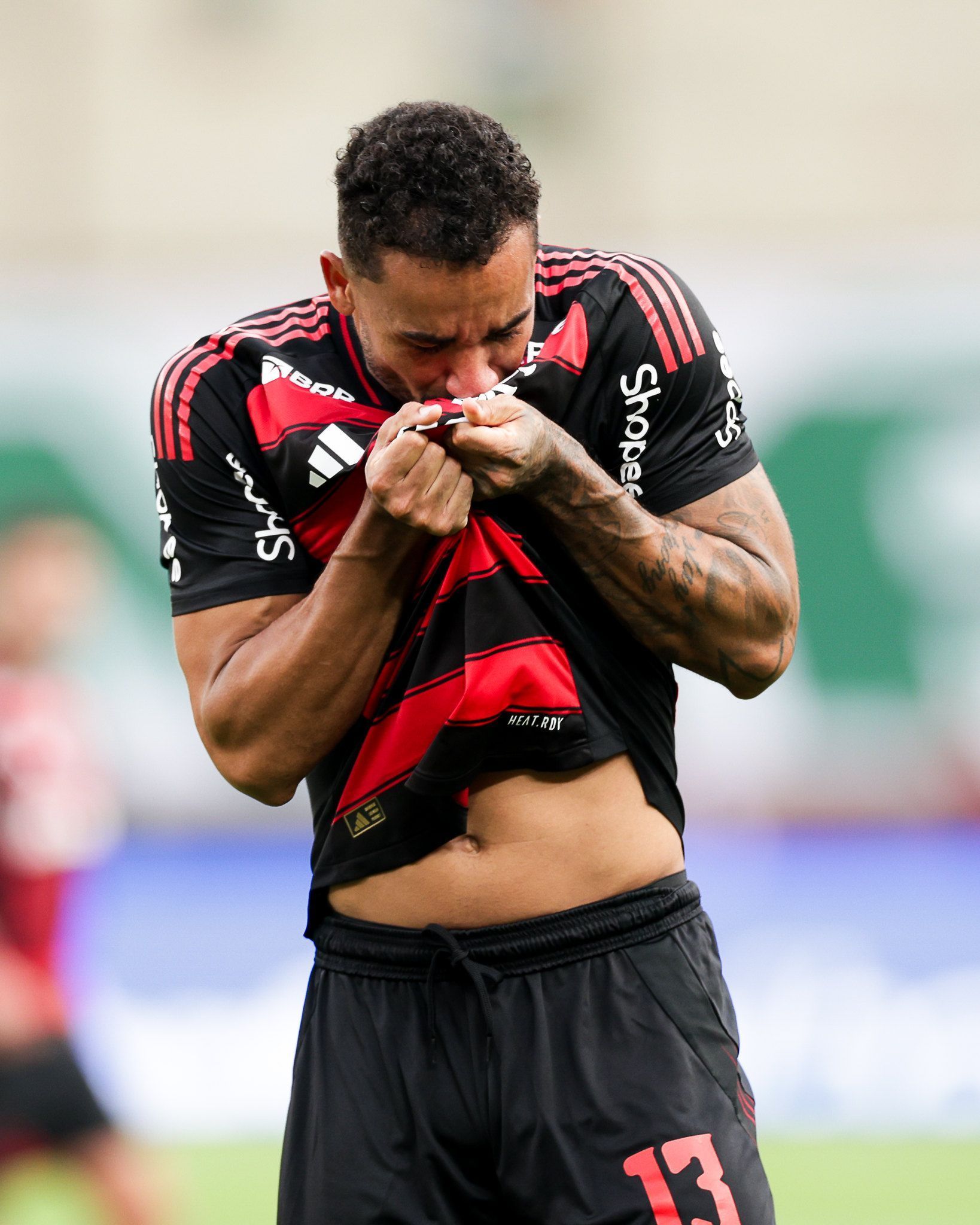 Flamengo: Danilo dedica Libertadores a familiar falecido na véspera da final e ao pai