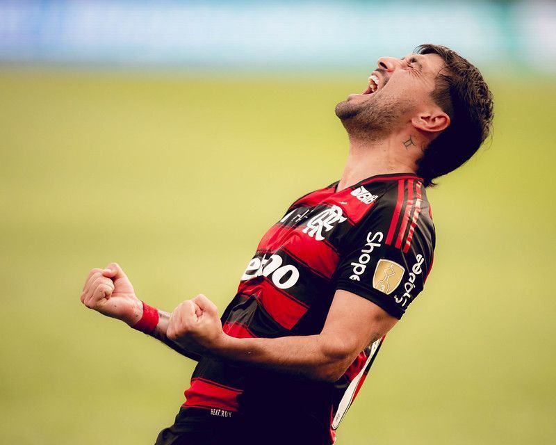 Bruno Henrique e Arrascaeta colocam mais um título no currículo pelo Flamengo