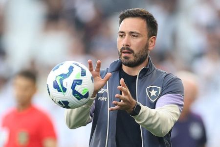 Davide Ancelotti lamentou os erros do Botafogo nos gols do Corinthians