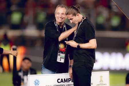 Luiz Eduardo Baptista, presidente do Flamengo, e Filipe Luís