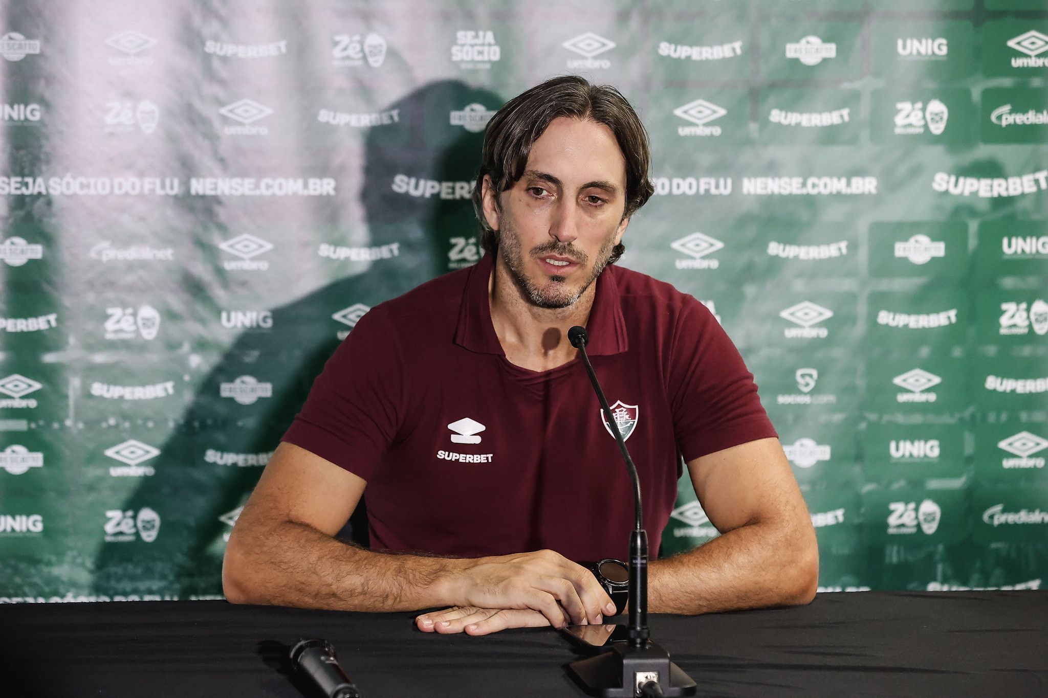 Zubeldía diz que pagou ‘dívida’ com torcida do Fluminense em vitória contra o Grêmio