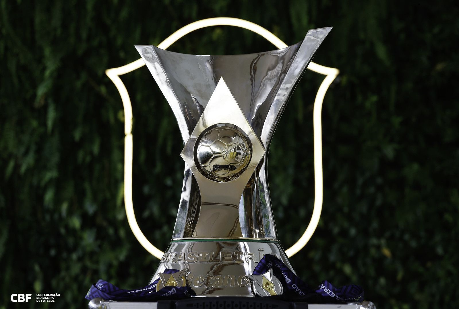 Bola de Prata 2025: saiba quem foi eleito o melhor jogador do Brasileirão