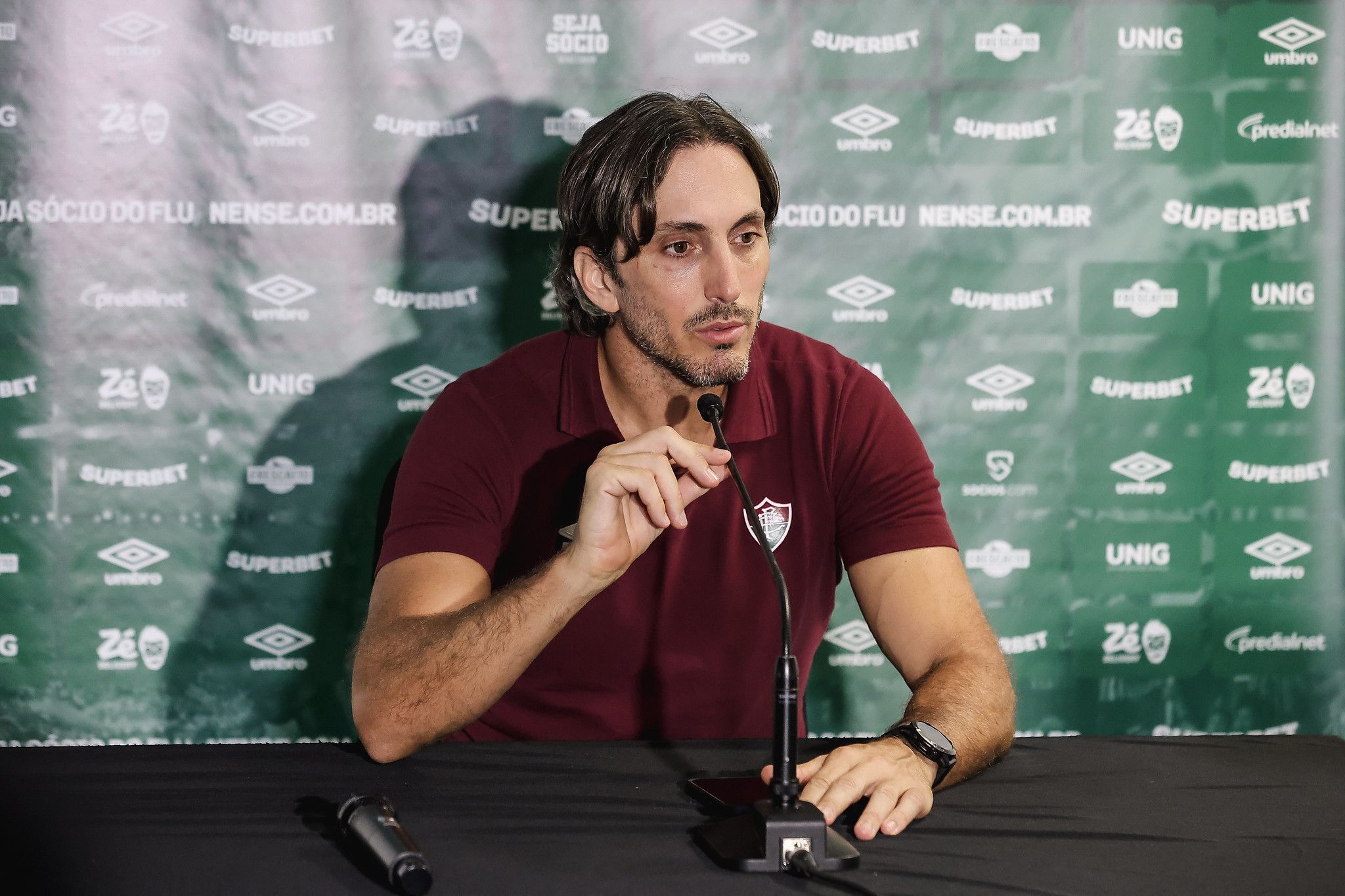 Zubeldía rasga elogios a ‘herói’ do Fluminense contra o Grêmio e manda recado