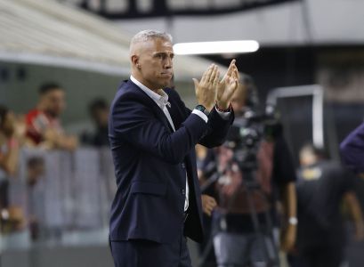 Crespo comandou o São Paulo em vitória sobre o Internacional