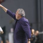 Abel Braga cita tristeza no Inter e manda recado: 'Precisamos jogar pela honra'