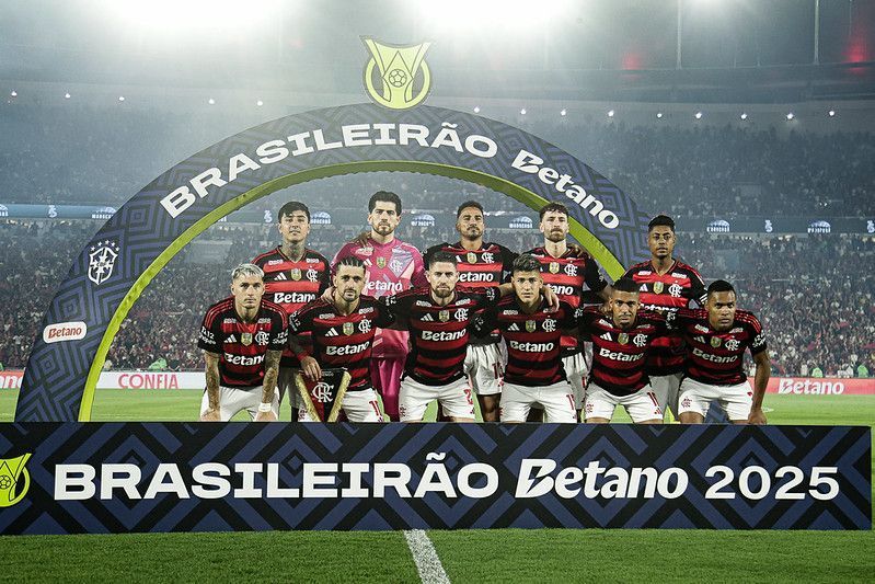 Absoluto, Flamengo alcança prioridade e é campeão brasileiro com antecedência