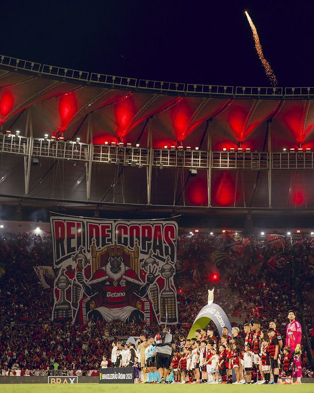 Flamengo repete 2019, iguala feito do Santos e conquista Brasileirão e Libertadores