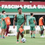 Fluminense recebe sondagens por atacante e não descarta fazer negócio