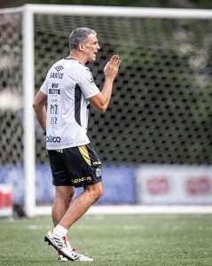 Juan Pablo Vojvoda, técnico do Santos