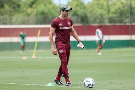 Luís Zubeldía pode levar o Fluminense para a fase de grupos da Copa Libertadores do ano que vem