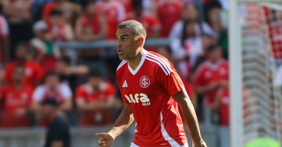 Gabriel Mercado deve renovar com o Inter por mais uma temporada