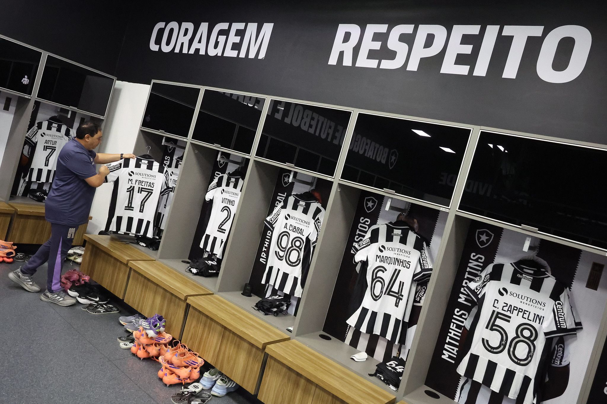 Botafogo x Fortaleza: veja escalações de jogo pelo Brasileirão