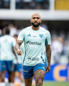 Gabigol fez temporada abaixo com a camisa do Cruzeiro