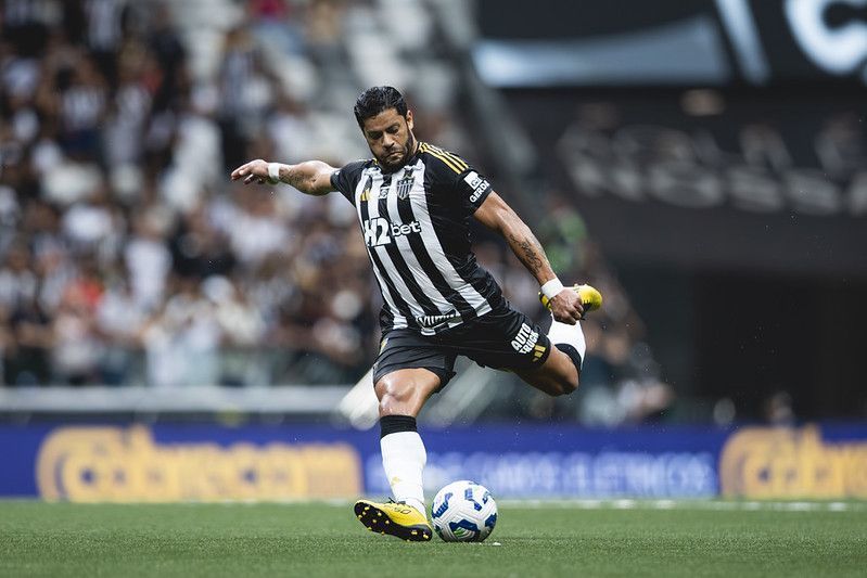 Golaço de Hulk em goleada do Atlético viraliza e ganha repercussão internacional