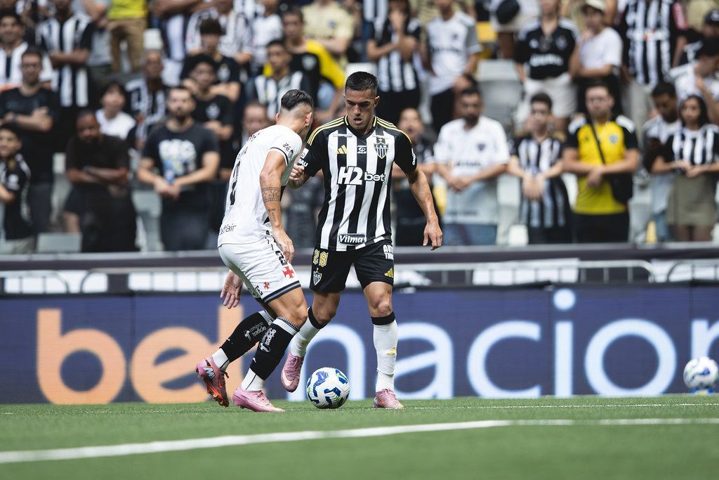 Recuperado de lesão, Cuello volta a jogar pelo Atlético após três meses