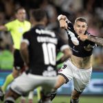 Mesmo reserva, Vegetti busca coroar ‘ano perfeito’ com título pelo Vasco