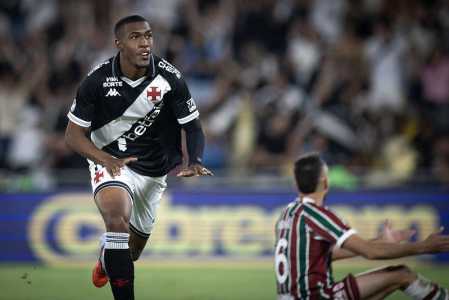 Rayan marcou o primeiro gol do Vasco na semifinal