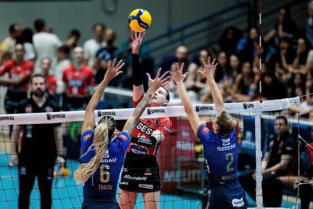 Gerdau Minas x Sesi Bauru pela Superliga Feminina