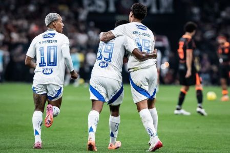 Keny Arroyo foi eleito o melhor em campo no jogo entre Corinthians e Cruzeiro