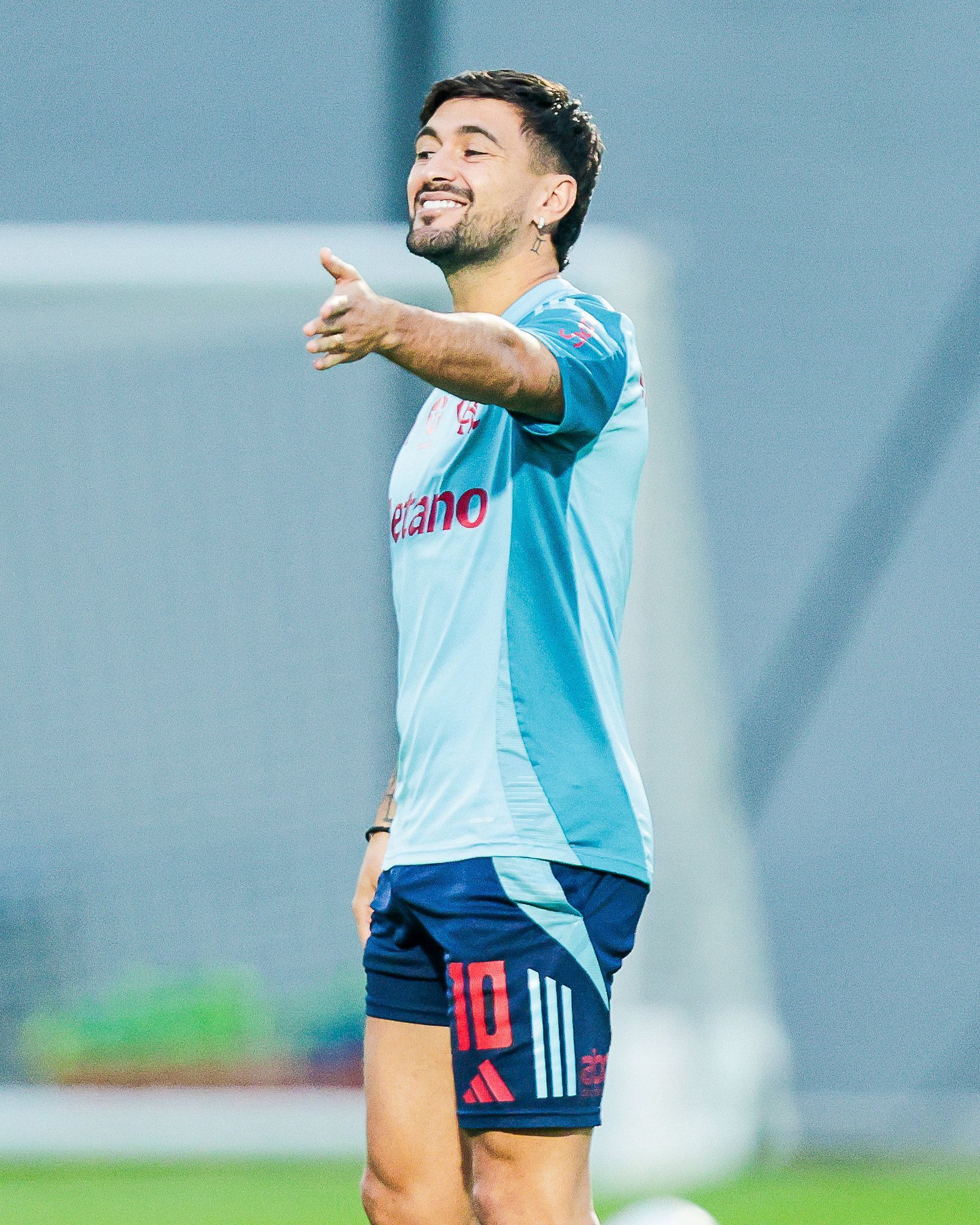 Arrascaeta tira 'peso' de final entre Flamengo e PSG: 'O mais importante era a Libertadores'