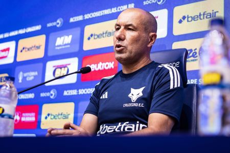 Leonardo Jardim deixou o Cruzeiro nesta segunda-feira (15)