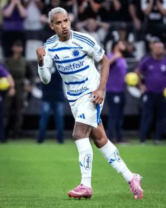 Matheus Pereira está perto de renovar vínculo com o Cruzeiro