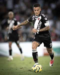 Coutinho tem contrato com o Vasco até junho