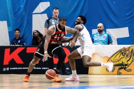 KTO Minas x Flamengo, em partida válida pelo NBB