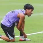Destaque da base que deve estrear como profissional renova com Atlético