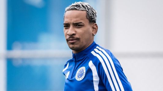 Matheus Pereira em treinamento pelo Cruzeiro