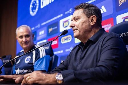Pedro Lourenço durante apresentação do técnico Tite no Cruzeiro
