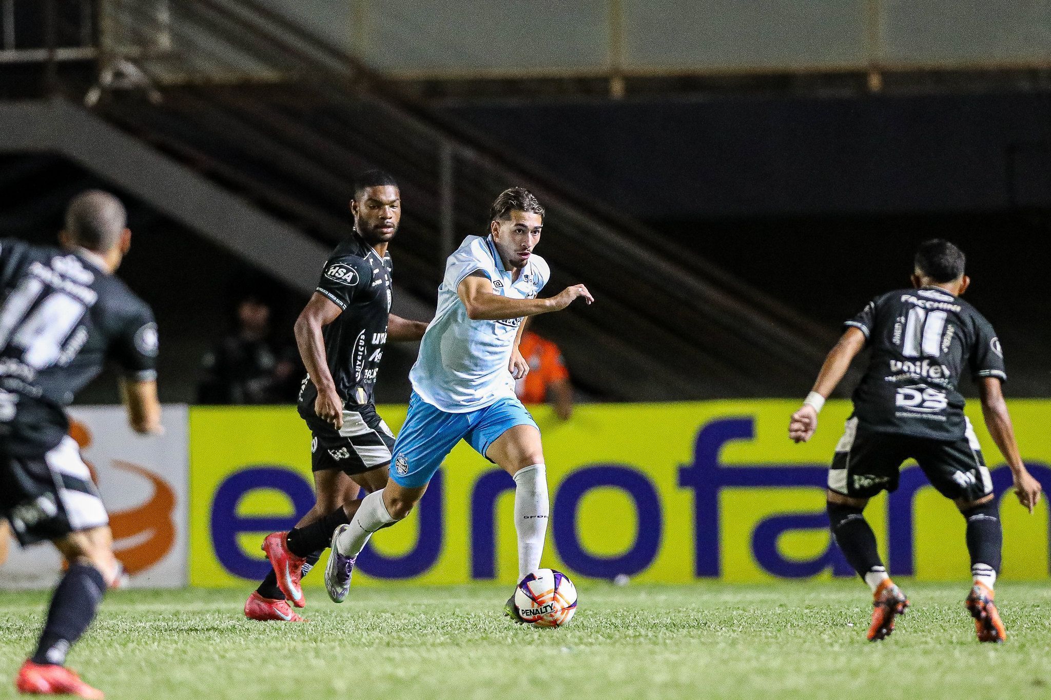 Grêmio tropeça contra Votuporanguense, mas avança na liderança de grupo na Copinha