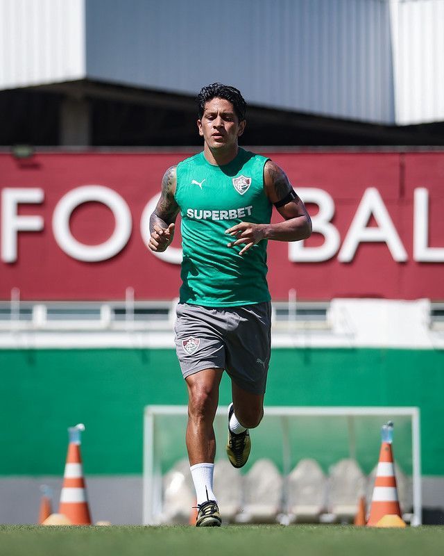 Cano se machuca em treino do Fluminense e passará por cirurgia; veja