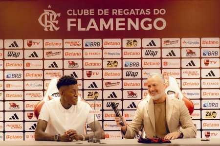 José Boto abriu coletiva de apresentação de Vitão no Flamengo