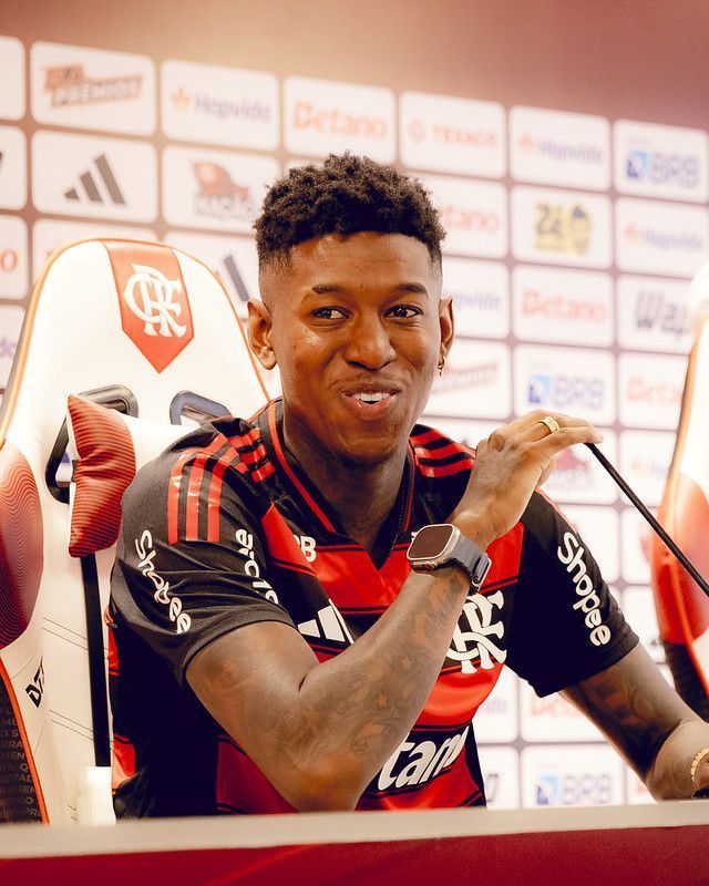 Com lágrimas, reforço do Flamengo se derrete por novos companheiros: ‘Só tem craque’
