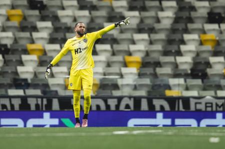 Everson em ação pelo Atlético na Arena MRV
